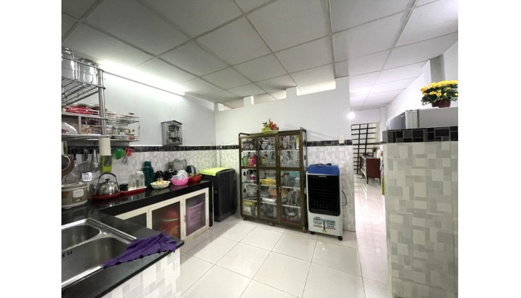 Bán Nhà 2 Tầng Hẻm Xe Hơi 56m2_4*14_3PN Chỉ hơn 4 tỷ Gần Dương Đình Hội Phước Long B Quận 9 Vào Ở Ngay